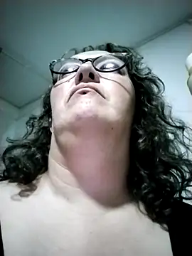  Saraqueen online show from March 2026 12:40:01 AM