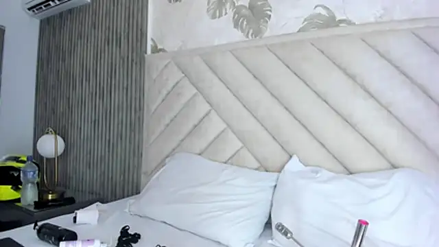 SarahRizof online show from March 2026 05:07:01 AM