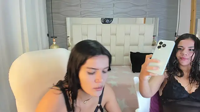 Veyra sereny online show from March 2026 05:53:02 PM