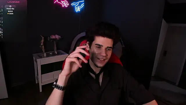 Snapshot of trevor_dreams chatting on February 2026 10:33:02 AM trevor dreams online show from February 2026 10:33:02 AM