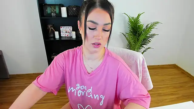 khloe starrr online show from April 2026 01:15:02 PM