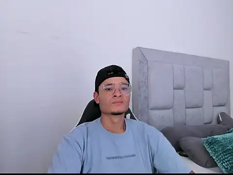 FredericSloan online show from March 2026 06:36:01 PM