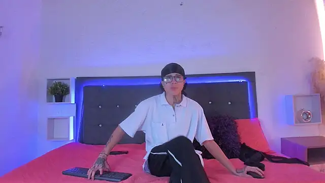 Ale cuzz online show from March 2026 03:56:01 PM