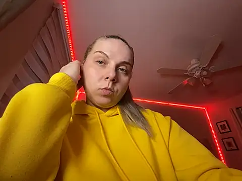 Snapshot of i_love_iva chatting on March 2026 02:45:02 PM i love iva online show from March 2026 02:45:02 PM