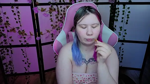 kitsune little online show from May 2026 12:34:01 PM