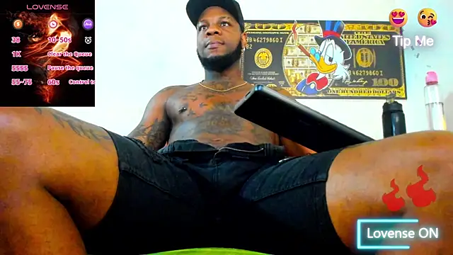 Snapshot of ZIANY_25CM chatting on February 2026 07:32:02 PM ZIANY 25CM online show from February 2026 07:32:02 PM