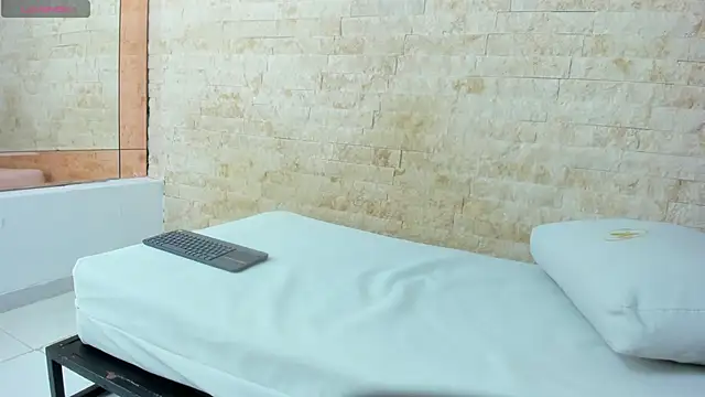 Snapshot of salome_morris chatting on February 2026 10:28:02 PM salome morris online show from February 2026 10:28:02 PM