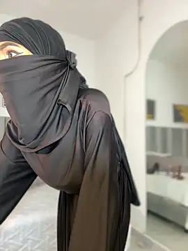 Snapshot of aminaa_ chatting on February 2026 06:48:01 PM aminaa online show from February 2026 06:48:01 PM