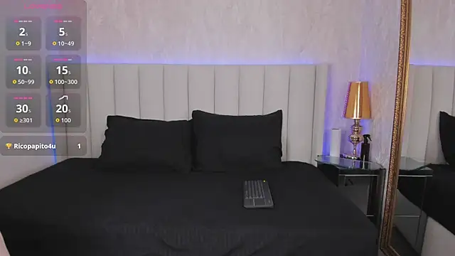 Snapshot of angelina_honey_ chatting on February 2026 03:50:01 AM angelina honey online show from February 2026 03:50:01 AM