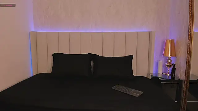 Snapshot of angelina_honey_ chatting on March 2026 03:52:02 AM angelina honey online show from March 2026 03:52:02 AM