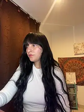 Abril Thompson221 online show from May 2026 11:24:02 PM