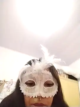 Snapshot of Tchukinha chatting on February 2026 11:36:02 PM Tchukinha online show from February 2026 11:36:02 PM