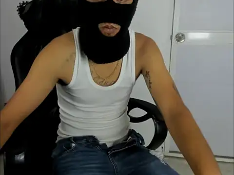 Snapshot of badboy_master chatting on April 2026 03:59:01 AM badboy master online show from April 2026 03:59:01 AM