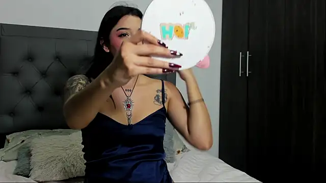 ImEmily   online show from April 2026 01:19:02 AM