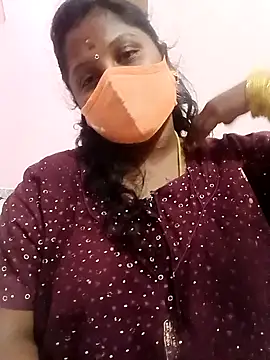 Snapshot of tamilkaviya431 chatting on February 2026 05:42:01 PM tamilkaviya431 online show from February 2026 05:42:01 PM