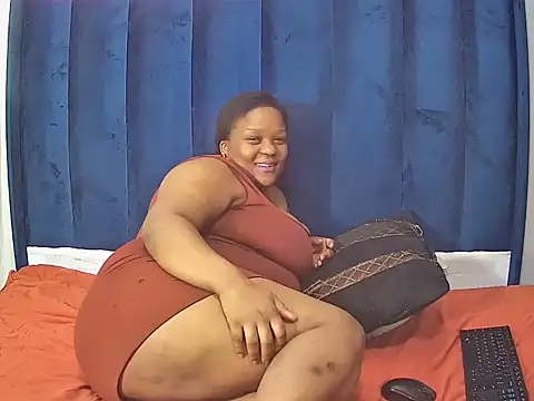 Snapshot of KinkyBoobs chatting on February 2026 08:58:02 AM KinkyBoobs online show from February 2026 08:58:02 AM