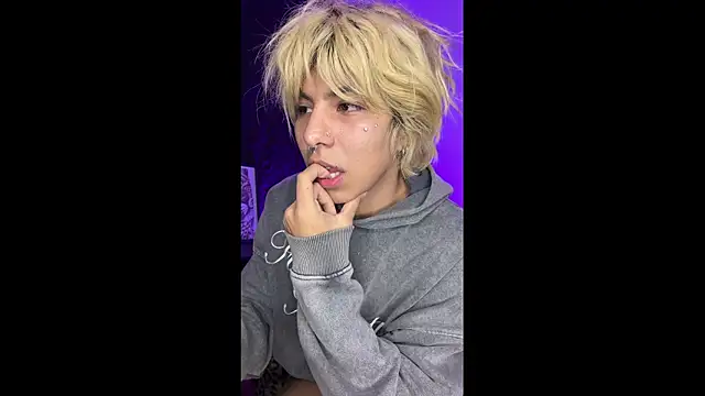 prince oliverr online show from April 2026 05:05:01 AM