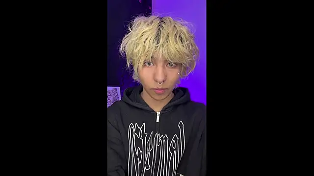 prince oliverr online show from April 2026 02:31:01 AM