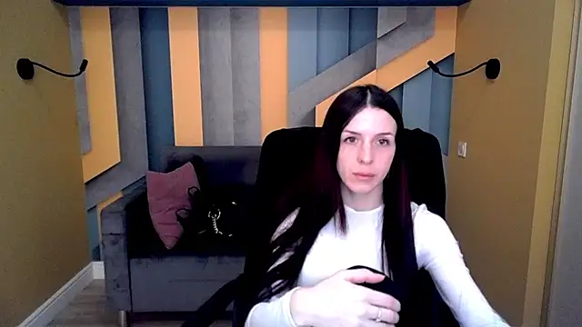 Snapshot of NoirDiva chatting on February 2026 06:45:01 AM NoirDiva online show from February 2026 06:45:01 AM