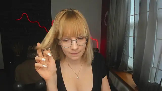 Snapshot of CandicaHoney chatting on February 2026 12:37:01 PM CandicaHoney online show from February 2026 12:37:01 PM