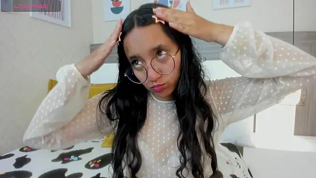 Emilyblussh online show from February 2026 03:57:01 PM