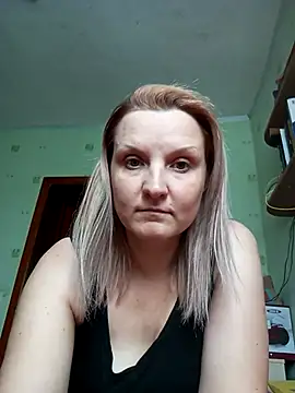 SusanGold9211 online show from March 2026 09:58:02 AM