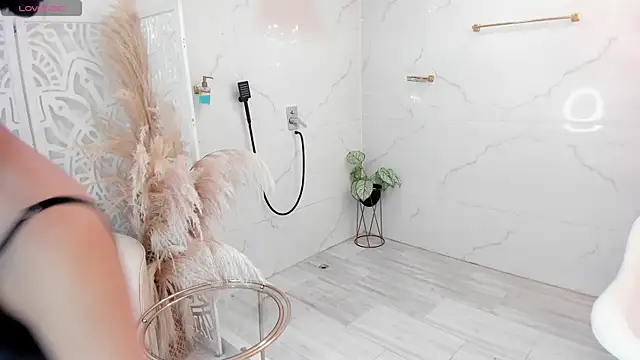 Snapshot of pinkmoon30 chatting on February 2026 11:52:01 AM pinkmoon30 online show from February 2026 11:52:01 AM