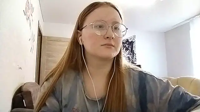 AnikaLipps online show from March 2026 02:13:02 PM