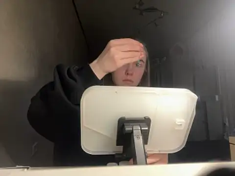 Snapshot of melissashineee chatting on February 2026 11:54:02 AM melissashineee online show from February 2026 11:54:02 AM