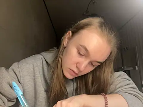 Snapshot of melissashineee chatting on March 2026 11:05:02 AM melissashineee online show from March 2026 11:05:02 AM