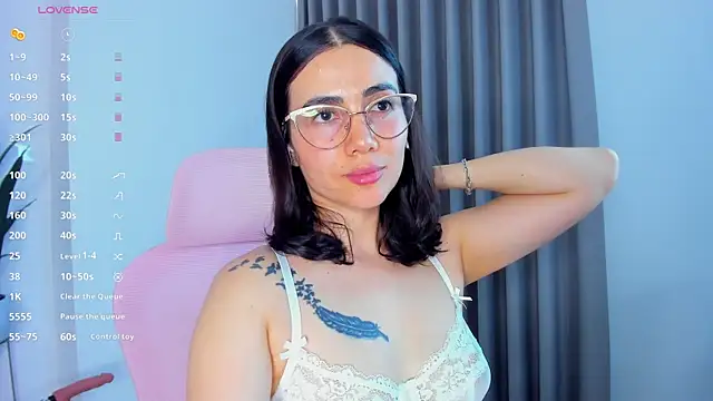 Snapshot of sara_ospina22 chatting on May 2026 06:57:02 PM sara ospina22 online show from May 2026 06:57:02 PM