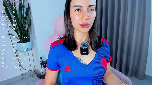 Snapshot of sara_ospina22 chatting on June 2026 09:35:01 PM sara ospina22 online show from June 2026 09:35:01 PM