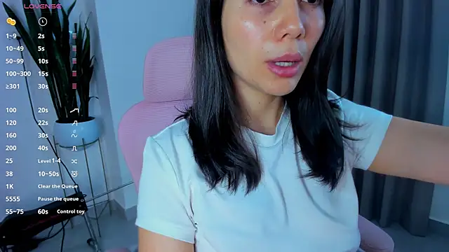 Snapshot of sara_ospina22 chatting on July 2026 07:13:02 PM sara ospina22 online show from July 2026 07:13:02 PM