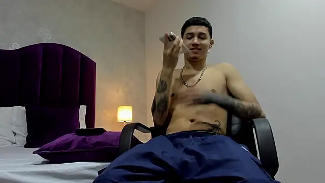 Snapshot of JoshBeech chatting on February 2026 12:34:01 PM JoshBeech online show from February 2026 12:34:01 PM