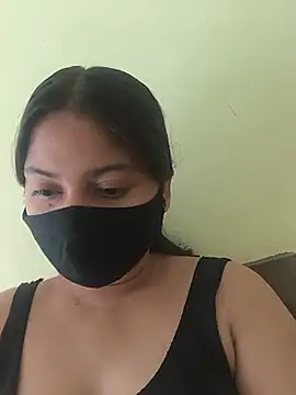 Snapshot of Cute--Sakshi chatting on June 2026 11:35:01 AM Cute--Sakshi online show from June 2026 11:35:01 AM