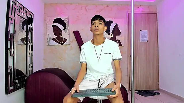 KITTY BOSH online show from February 2026 01:29:02 PM