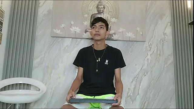 KITTY BOSH online show from April 2026 01:16:02 PM