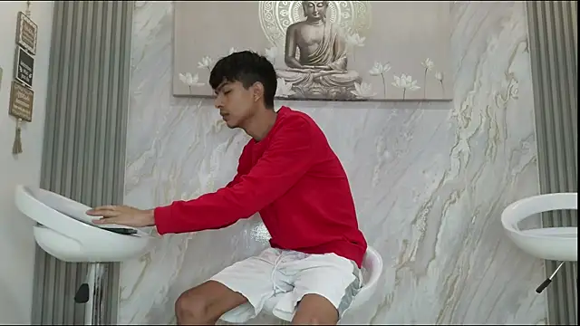 KITTY BOSH online show from April 2026 01:18:01 PM