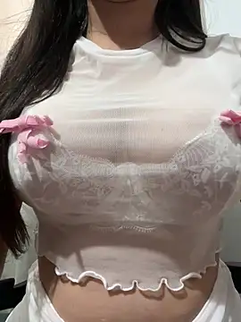 BabiCastelari online show from February 2026 01:34:02 PM