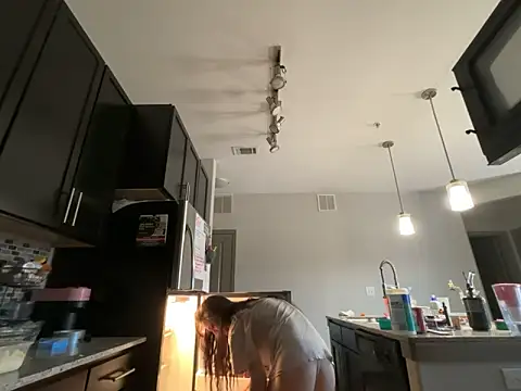 ash10alex online show from March 2026 06:44:01 PM