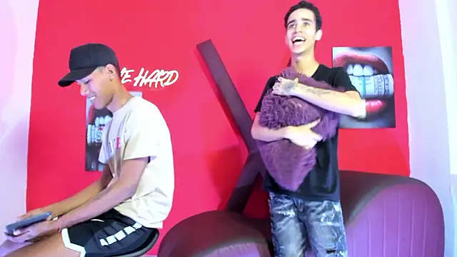 GREEN BOYS online show from March 2026 07:26:01 AM