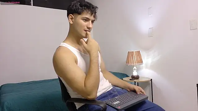 Snapshot of Kael_Switch chatting on February 2026 01:25:02 AM Kael Switch online show from February 2026 01:25:02 AM