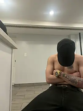 Jhon jairo420zzzz online show from April 2026 10:05:02 PM