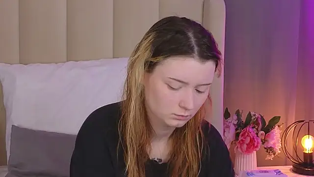 AlyssFrost online show from June 2026 02:25:05 AM