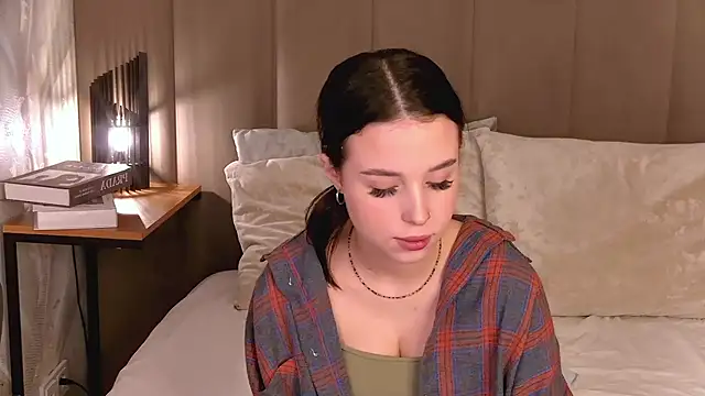 Snapshot of LanaLedger chatting on March 2026 10:43:01 AM LanaLedger online show from March 2026 10:43:01 AM