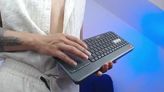 polloCol4U online show from April 2026 04:38:02 AM