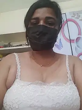 Snapshot of Tamil_Luckly_girl chatting on March 2026 07:52:02 AM Tamil Luckly girl online show from March 2026 07:52:02 AM