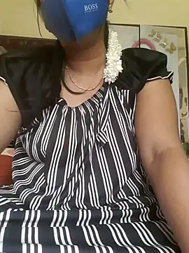 Snapshot of Tamil_Luckly_girl chatting on June 2026 09:15:02 AM Tamil Luckly girl online show from June 2026 09:15:02 AM