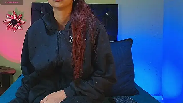 angeldreams15  online show from April 2026 06:38:01 PM