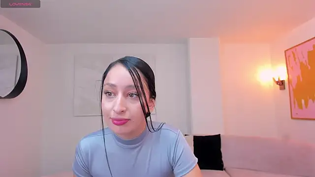 AmaraDivine online show from March 2026 11:38:02 AM